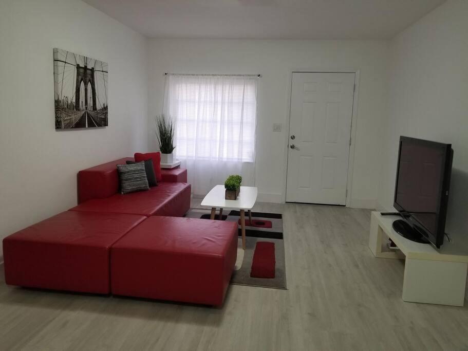 My Lovely Home In Miami 15 Minutes From The Beach ภายนอก รูปภาพ