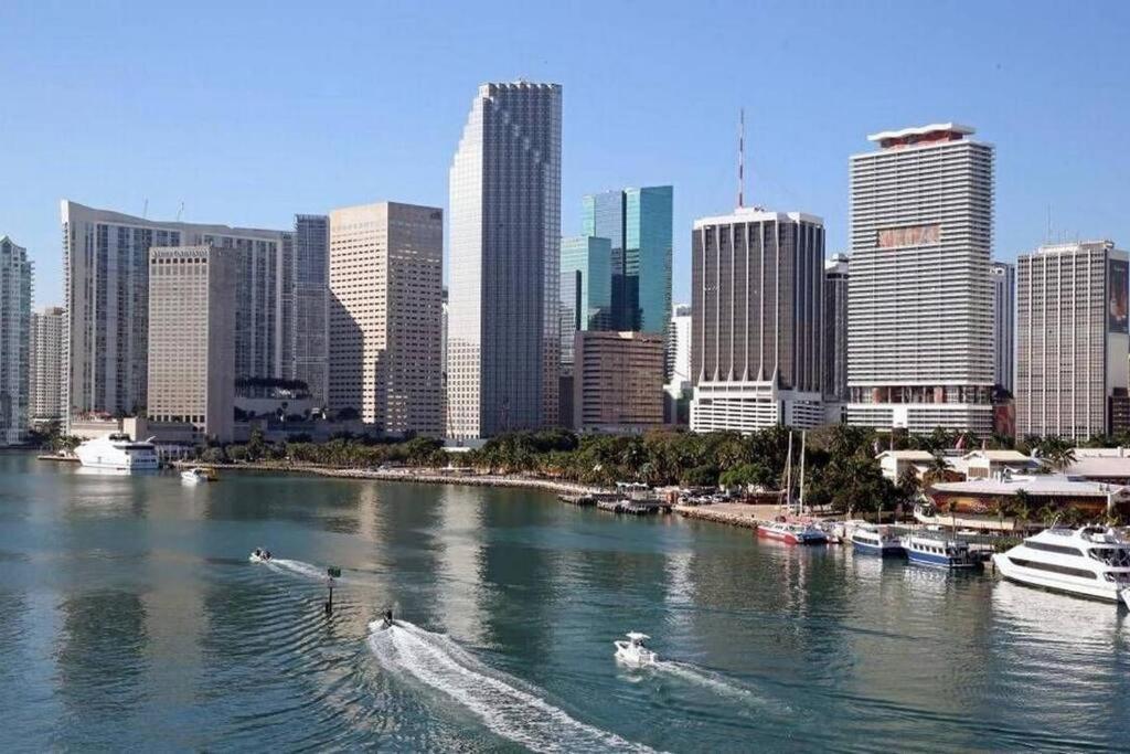 My Lovely Home In Miami 15 Minutes From The Beach ภายนอก รูปภาพ